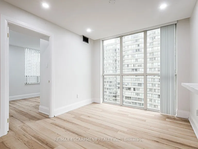 285 Enfield Pl #1603 — Photo 12