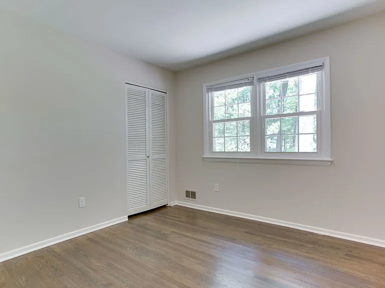 9112 Santayana Dr — Photo 21