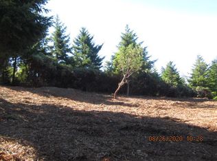 122 Vance Rd, Whitethorn, CA 95589