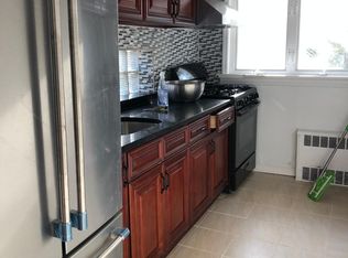 6915 222nd St #2FL, Flushing, NY 11364