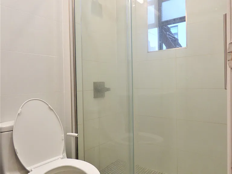 120 Sullivan St #3B — Photo 10