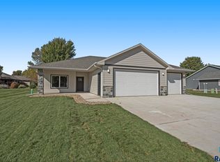 606 Britz Dr, Luverne, MN 56156