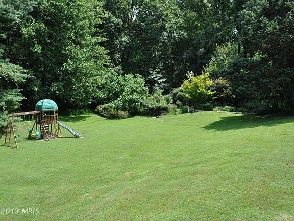 5th image of 515 Haven Ln