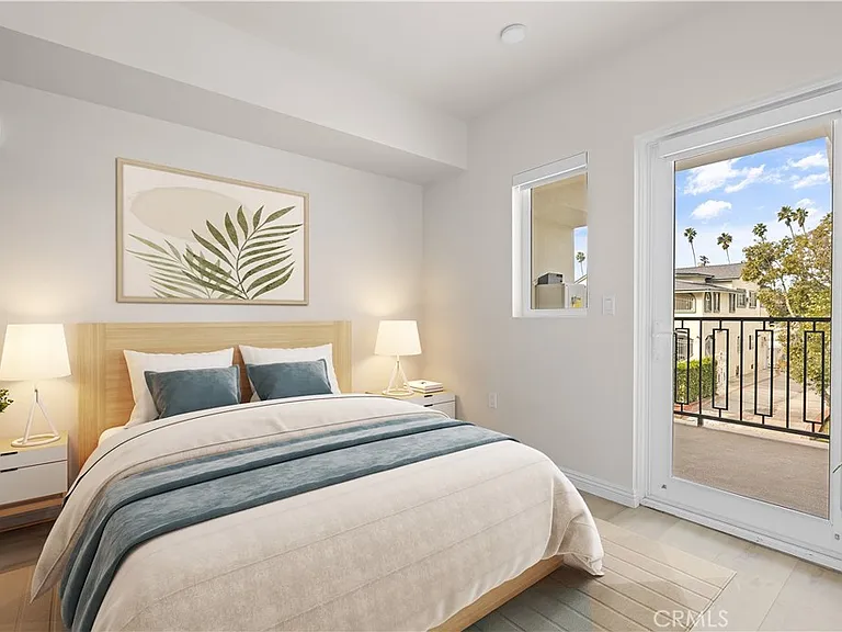 1818 S Norton Ave #204 — Photo 7