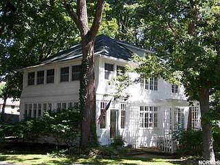 1st image of 233 Laurel Ave