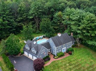 45 R F Higgins Dr, Norwell, MA 02061