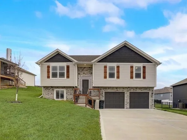 323 Fairview Cir, Platte City, MO 64079