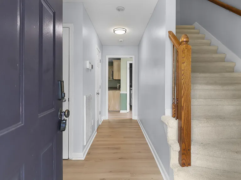 934 Hedge Apple Dr — Photo 8