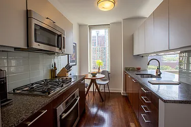 Rented by R New York