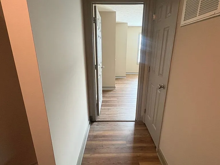 110 Audley Ct — Photo 88