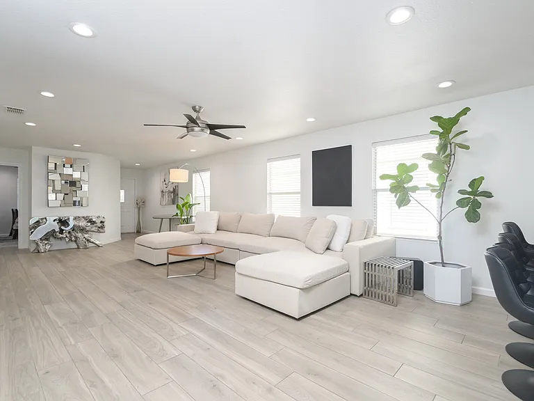 5822 Armstrong Wl — Photo 5