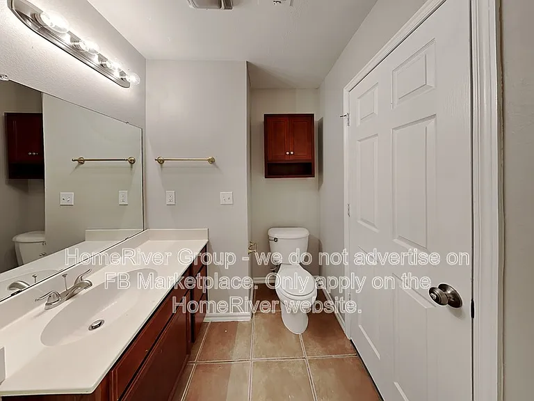 4915 N 36th St — Photo 17
