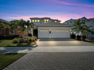 5243 Wishing Arch Dr, Apollo Beach, FL 33572