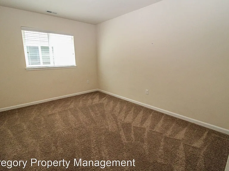 19523 33rd Dr SE — Photo 13