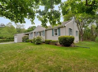 8 Daly Dr, Stoughton, MA 02072