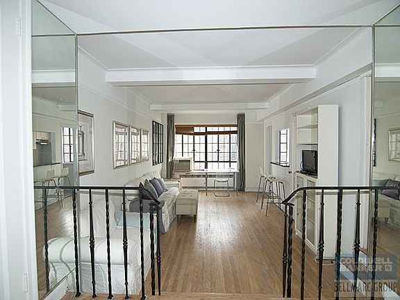5th image of 10 Park Ave #10G