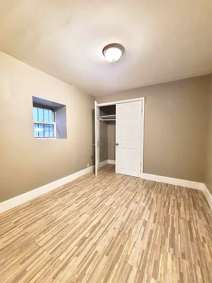 Rented by Delmark Realty LLC | media 71