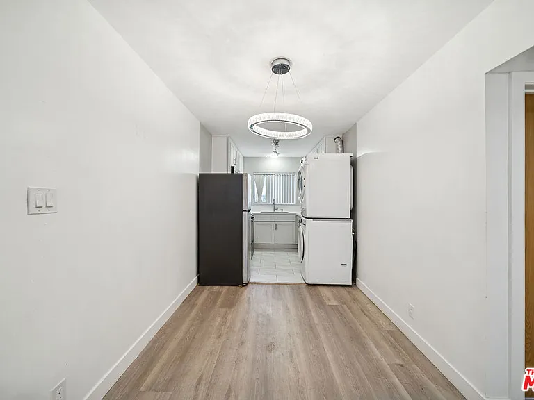 326 S Serrano Ave #4 — Photo 4