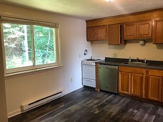 4th image of 130 Dean Ave #15732373
