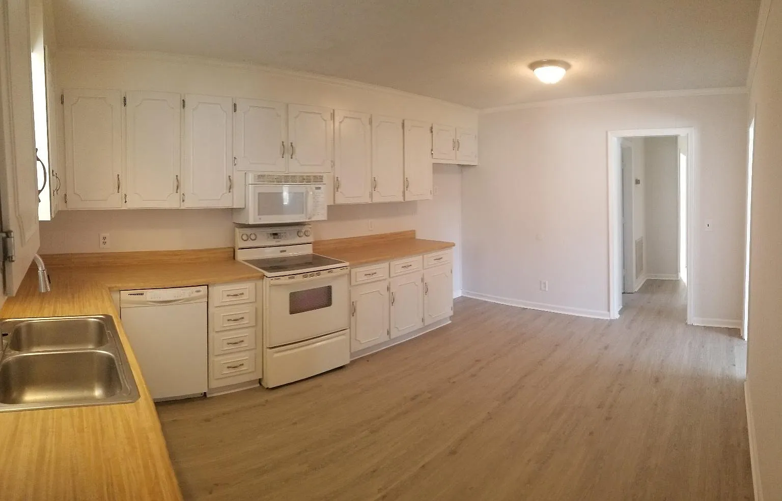 4 bed, 1500 sqft, $1,565 — Photo 4