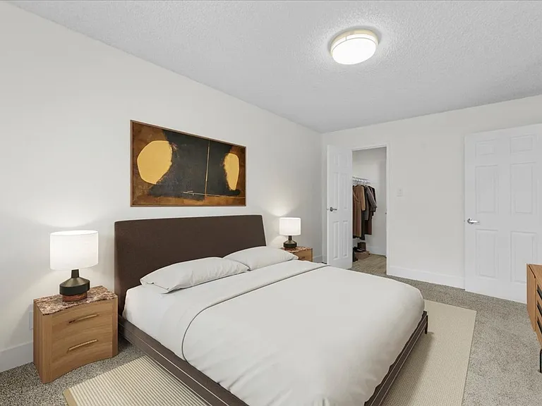 Sherwood Forest Apartments — Photo 46