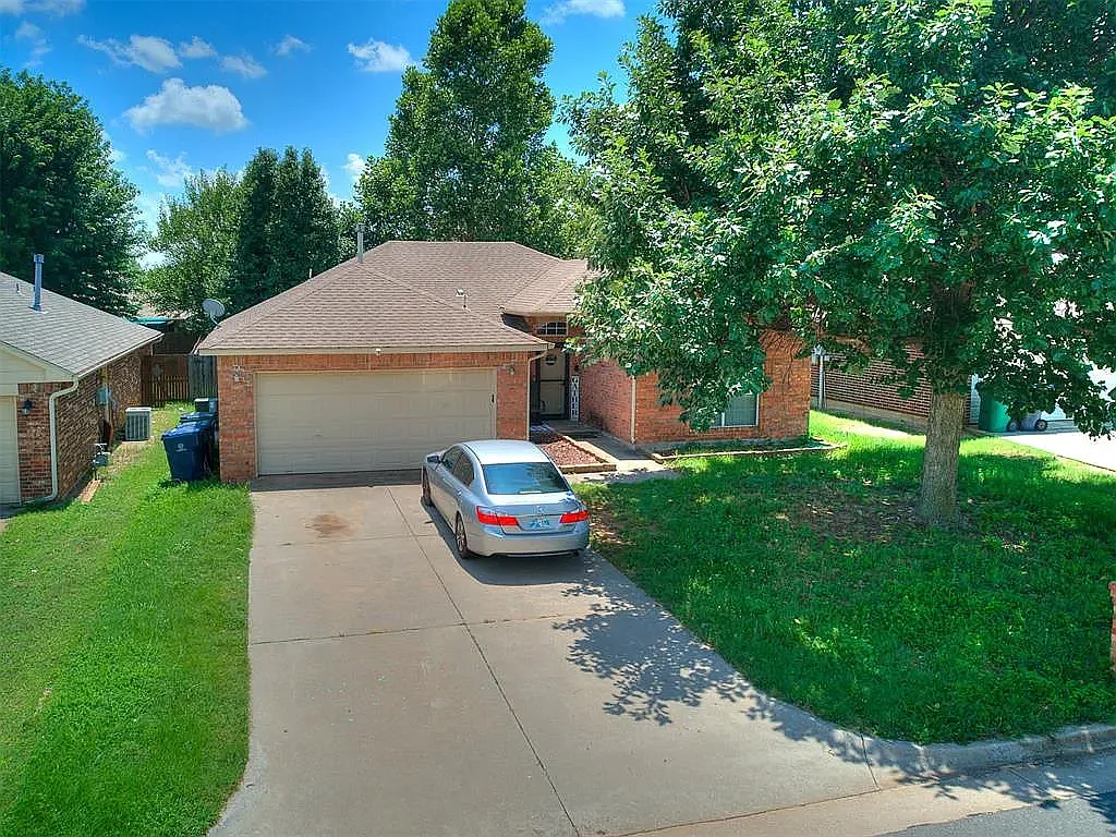3 bed, 1431 sqft, $1,500 — Photo 2