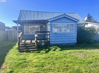 125 N 13th St, Lakeside, OR 97449