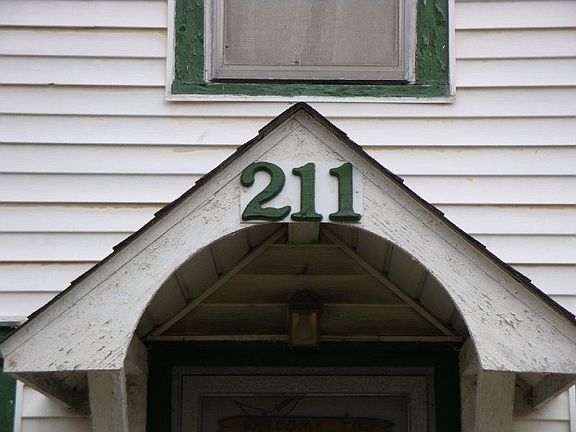 2nd image of 211 N Hambden St