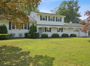 305 Runnymede Pkwy, New Providence, NJ 07974