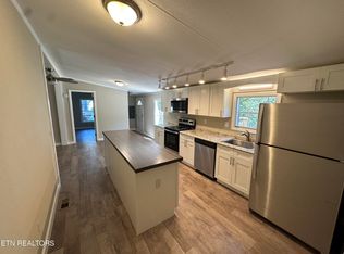 120 Overlook Dr, Kingston, TN 37763