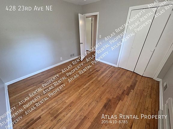 2nd image of 428 23rd Ave NE