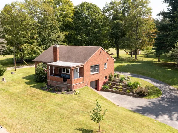 632 Brunswick Road, Troy, NY 12180