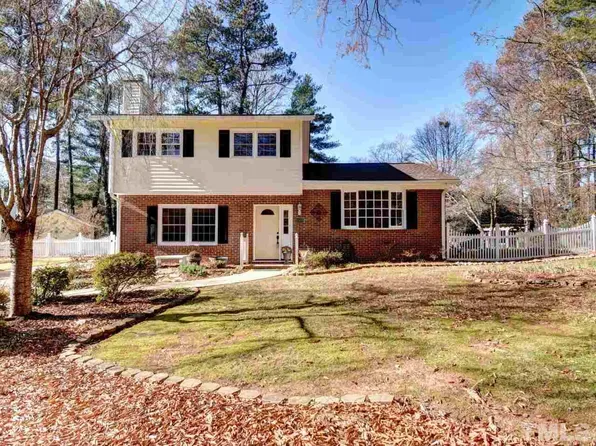 5708 Hayloft Cir, Raleigh, NC 27606