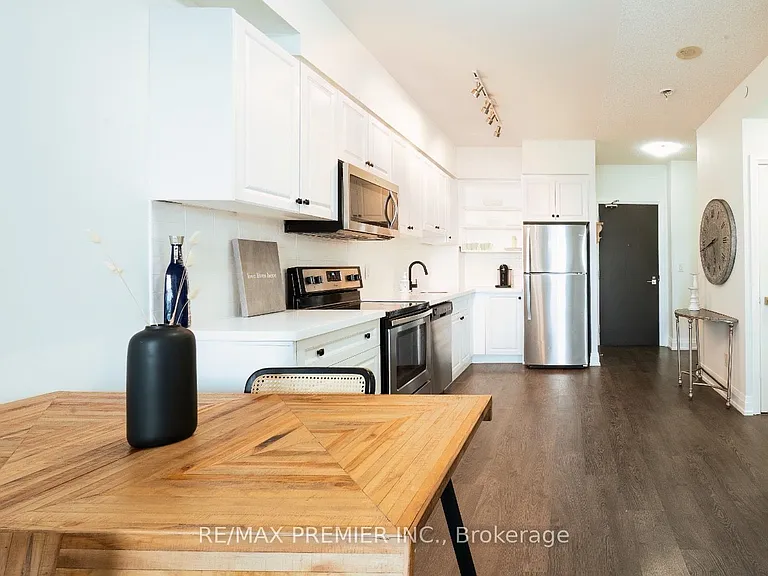 3600 Highway 7 Rd #211 — Photo 5