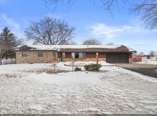 1110 S Allen Rd, Green Bay, WI 54311
