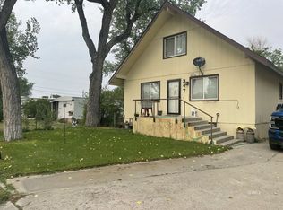 347 S 6th Ave, Forsyth, MT 59327