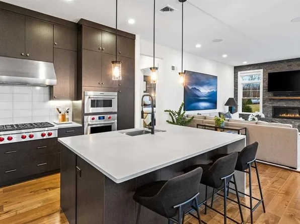 19 Royal Birkdale Lane Riv, Westwood, NJ 07675