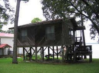 382 W Lake Shore Dr, Livingston, TX 77351
