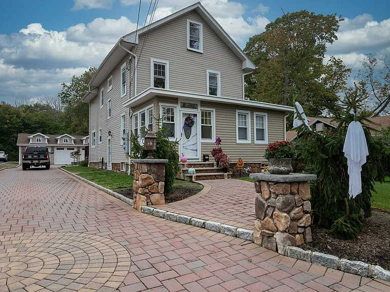 22 Personette St #1 — Photo 1