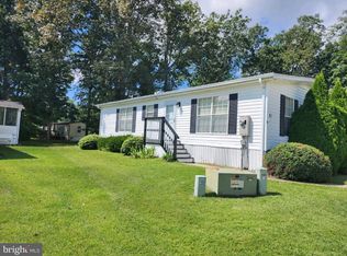 31 Swift Run Dr, Sicklerville, NJ 08081