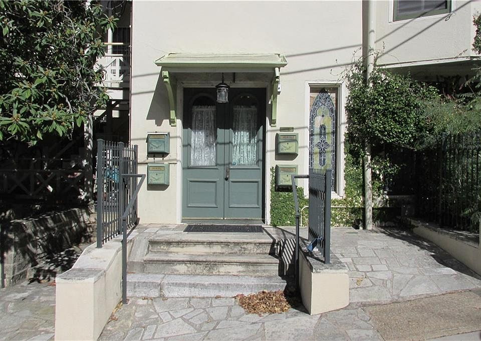 1st image of 800 San Antonio St APT 6
