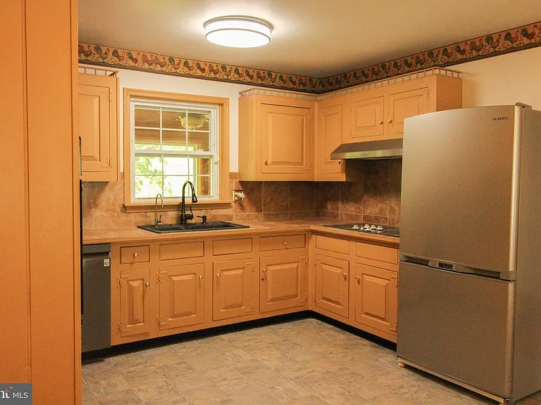 11 Hickory Ln — Photo 15