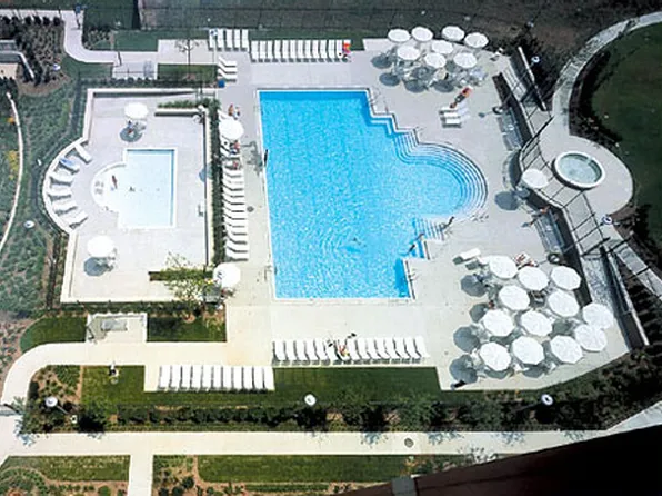 65 Oceana Drive East image 33 of 44