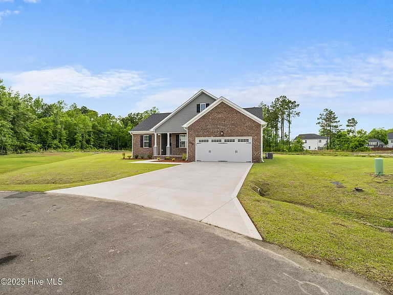 908 Freewoods Ct — Photo 4