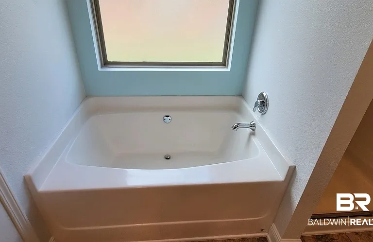 6057 Andhurst Dr — Photo 12