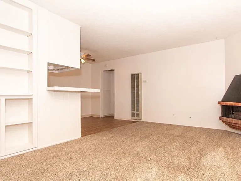 4035 Normal St — Photo 4