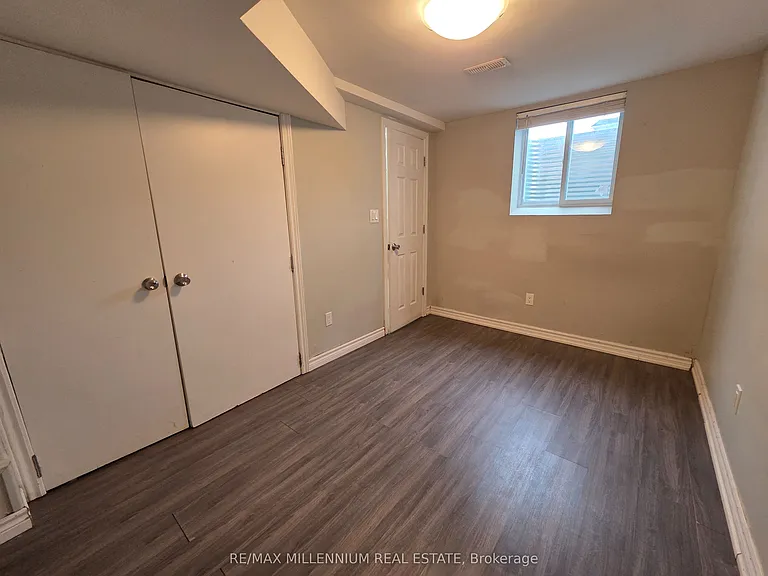 80 Rainier Sq #BASEMENT — Photo 3