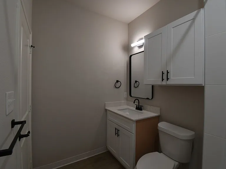 1158 E Earle St — Photo 22