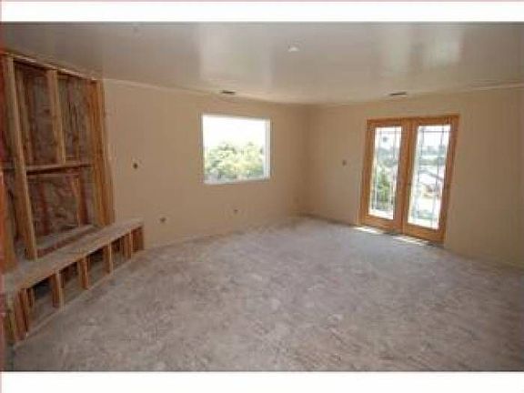 5th image of 104 Casey Dr