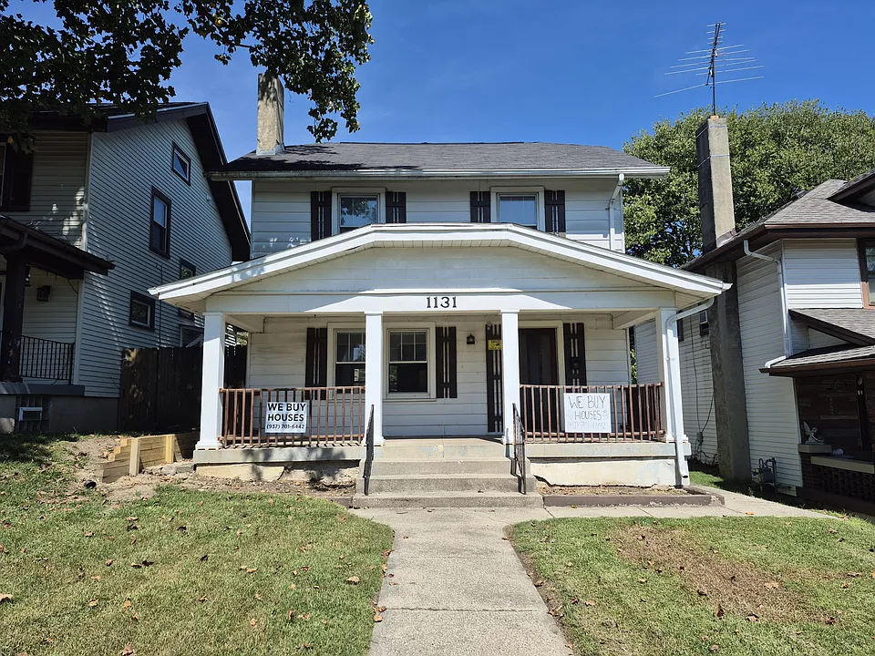1131 Beaumont Ave